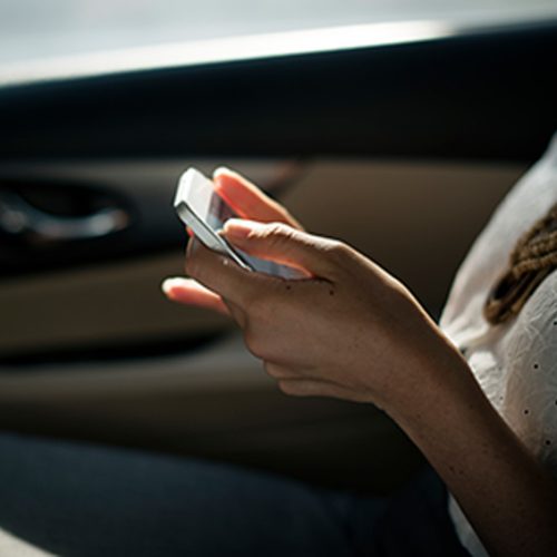 Motorista de aplicativo estupra passageira e é preso